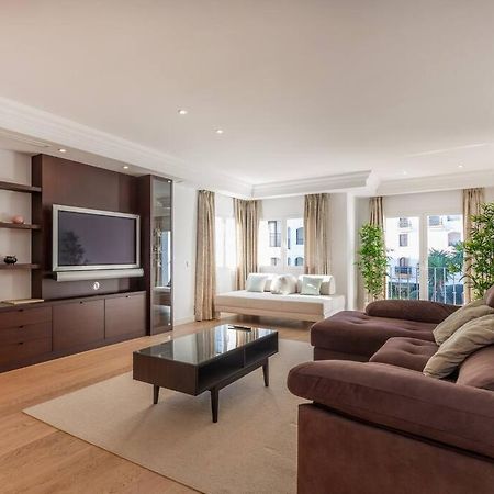 Bright Elegant 3Bdr Apartment In Puerto Banus Marbella Eksteriør billede